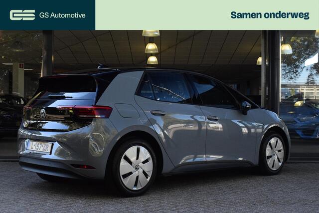 Volkswagen ID.3 Life 58 kWh met NAVIGATIE|STOELVERWARMING|CAMERA