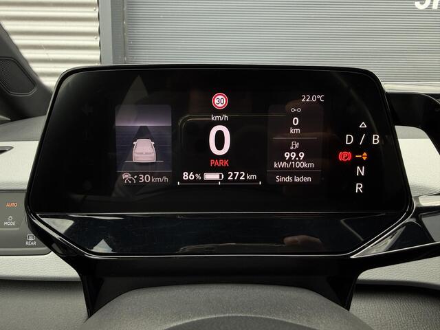 Volkswagen ID.3 First Plus 58 kWh ?SOH 90.1% ?Rijklaarprijs ?Matrix LED ?Full LED ?Alcantara ?Sfeerverlichting ?Navigatie ?Camera ?Lichtmetaal 19" ?Parkeersensoren