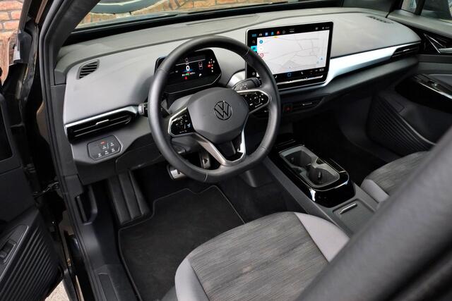 Volkswagen ID.4 Pro Business 77 kWh Warmtepomp, Trekhaak, Rondomzicht camera