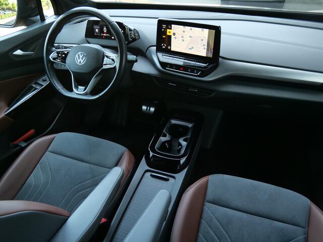 Volkswagen ID.4 First 77 kWh 204pk Automaat 20 inch / Camera / Apple Carplay / Stoelverwarming