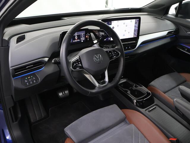 Volkswagen ID.4 First Max 77 kWh | Panoramadak | Comfortstoelen ele. verstelbaar | HUD | Navigatie | Camera | DAB | Stoelverwarming | Ergonomische stoelen | IQ Light |