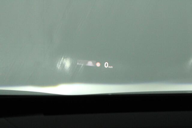 Volkswagen ID.4 Pro 77 kWh 204pk Panoramadak Head-Up 360Camera Keyless Memory Massage Navigatie
