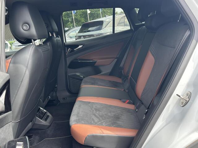 Volkswagen ID.4 Pro Performance CAMERA | LEDER/ALCANTARA | RIJKLAAR INCL. 12 MND. BOVAGGARANTIE