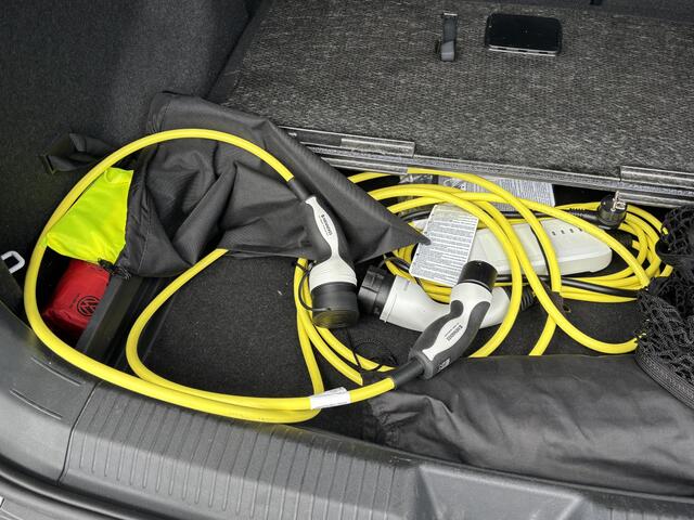 Volkswagen ID.4 Pro Performance CAMERA | LEDER/ALCANTARA | RIJKLAAR INCL. 12 MND. BOVAGGARANTIE