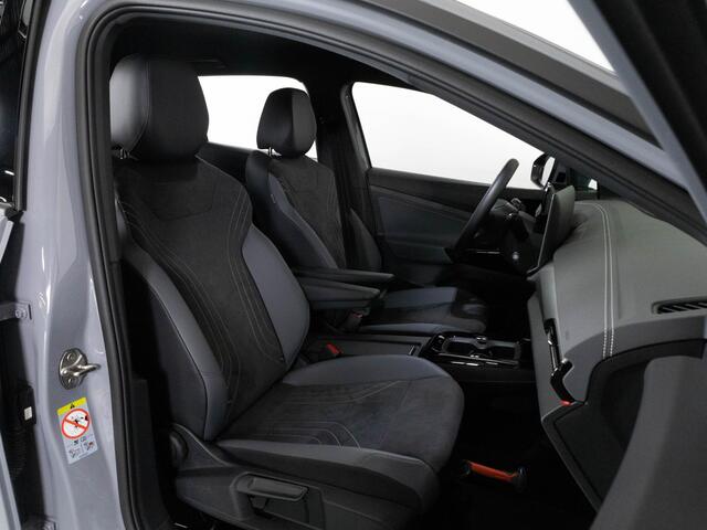Volkswagen ID.4 Pro Business 77 kWh 286 PK | Trekhaak | 360" camera | Stuur & Stoelverwarming |