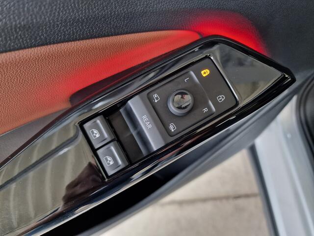 Volkswagen ID.4 Pro 77 kWh | Massage | Pano| matrix | Head-up | 360 | Warmtepomp | Trekhaak |