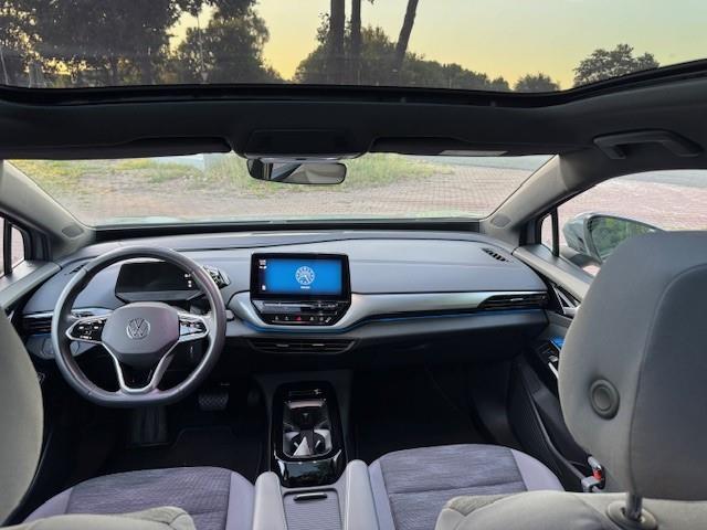Volkswagen ID.4 PRO 77KWH 204PK SOH 92% TREKHAAK/PANO/ACARPLAY
