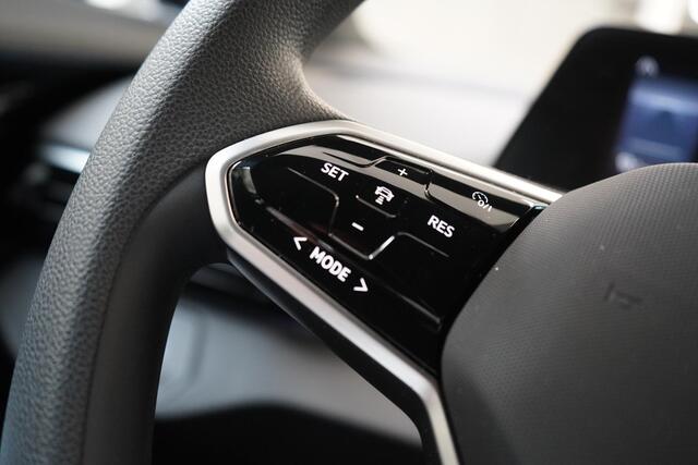 Volkswagen ID.4 Pro 77 kWh | Trekhaak | Adaptive Cruise | Lm velgen | Parkeersensoren