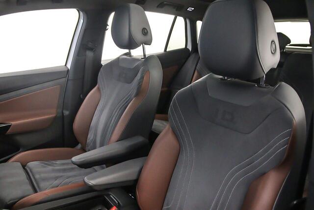 Volkswagen ID.4 1st Max 204pk Automaat Adaptive cruise control, Panoramadak, 360 camera, LED matrix koplampen, Achteruitrijcamera, Navigatie, Stoelverwarming, Elektrische achterklep, Stuurwiel verwarmd