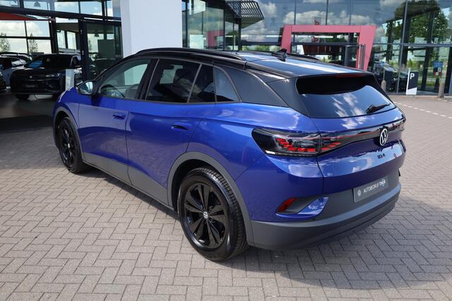 Volkswagen ID.4 Pro Limited Edition Plus 77 kWh 286PK / 210kW Panoramadak, LED Matrix IQ.Light, achteruitrijcamera, verwarmbare voorstoelen met massagefunctie, Apple Carplay & Android Auto, dynamische grootlichtassistent, Keyless Entry & Go, voorstoelen elektrisch verste