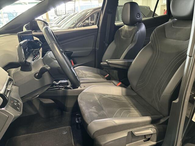Volkswagen ID.4 Pro 204pk 77 kWh · Apple/Android Car Play · Warmtepomp · Navigatie · P-Sensoren · Verkeersbord Detectie · 19'' Inch ·