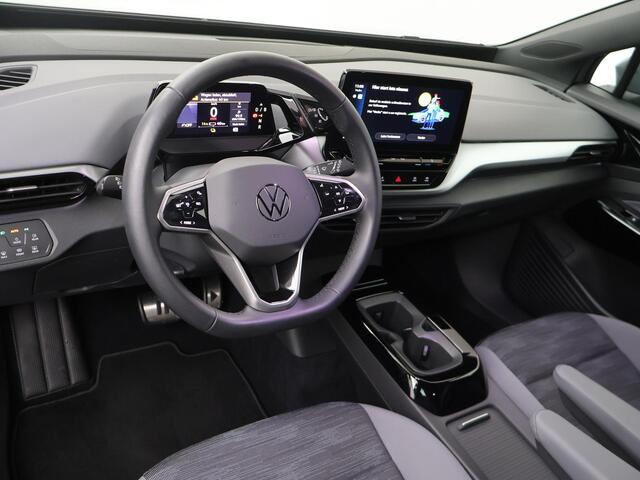 Volkswagen ID.4 Pure 52 kWh | 150 PK | Stoelverwarming | Draadloos telefoon oplader | Parkeersensoren