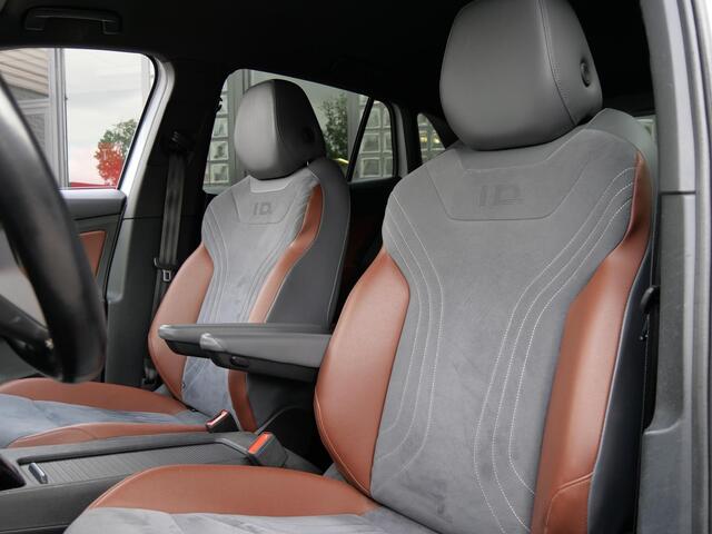 Volkswagen ID.4 77kWH SOH 93%/ MOONSTONE GREY