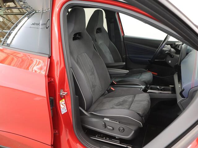 Volkswagen ID.4 GTX 4Motion 77 kWh | Sportstoelen Elektrisch verstelbaar + Geheugen | 360 Camera | Stoel en Stuurverwarming | Panoramadak | Adaptieve Cruise Control | IQ Light | HUD | Warmtepomp | Trekhaak |