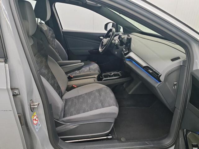 Volkswagen ID.4 Life 77 kWh Style Pack Navigatie Apple Carplay/Android Auto Adaptive Cruise Control Parkeersensoren Full Led Climate Control Lichtmetalen velgen
