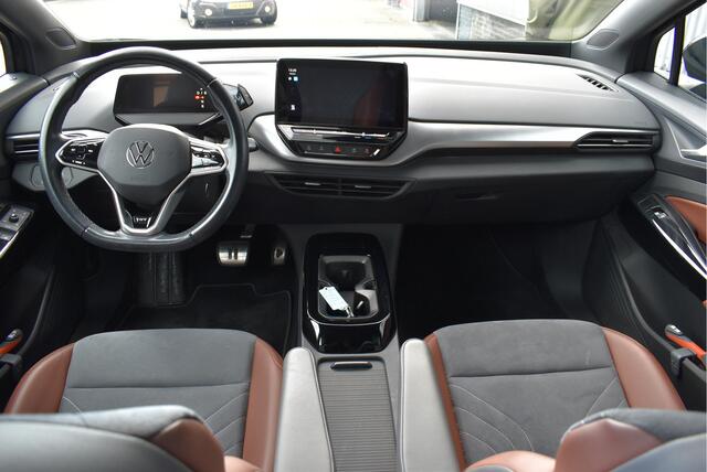 Volkswagen ID.4 First 77 kWh Adaptive cruise, Camera, PDC, Stoelverwarming, Carplay, Sfeer