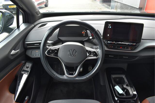 Volkswagen ID.4 First 77 kWh Adaptive cruise, Camera, PDC, Stoelverwarming, Carplay, Sfeer