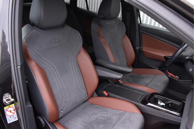 Volkswagen ID.4 First 77 kWh Adaptive cruise, Camera, PDC, Stoelverwarming, Carplay, Sfeer