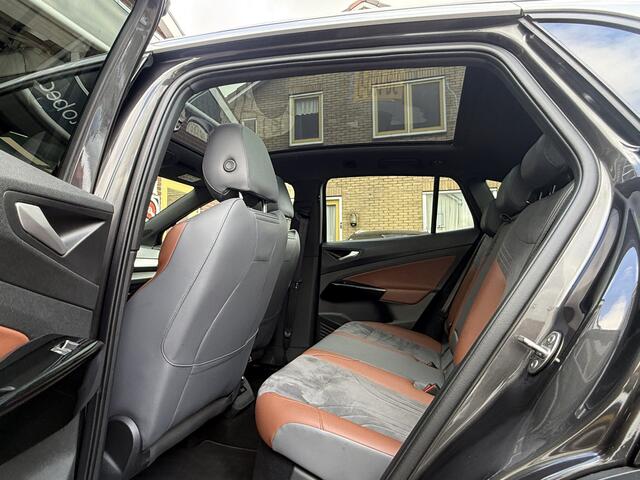 Volkswagen ID.4 Max 77 kWh Panorama, 21''Lmv, Trekhaak,360 camera, Matrix Led