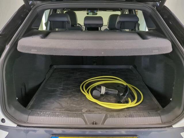 Volkswagen ID.4 First Max 77 kWh | Panorama | IQ-Light | 360 Camera |