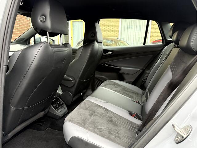 Volkswagen ID.4 Pro 77 kWh Trekhaak, Camera, 19''Lmv