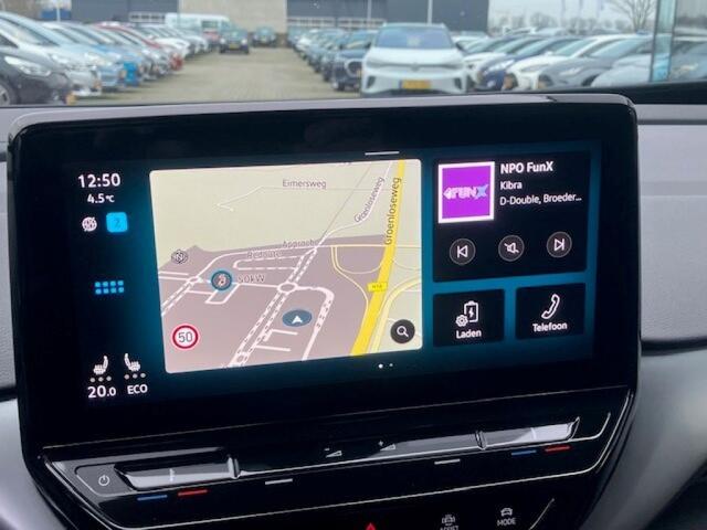Volkswagen ID.4 First Edition 77 kWh - Navi - Carplay - camera - stoel/stuur verwarming