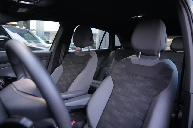 Volkswagen ID.4 Pro 77 kWh 204pk Navigatie/AppleCarplay/Trekhaak