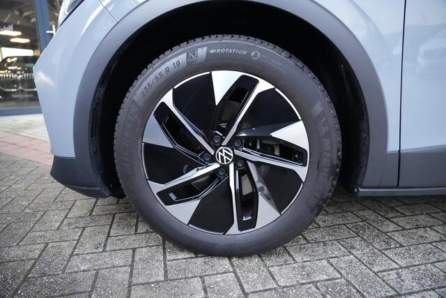 Volkswagen ID.4 Pro 77 kWh 204pk Navigatie/AppleCarplay/Trekhaak