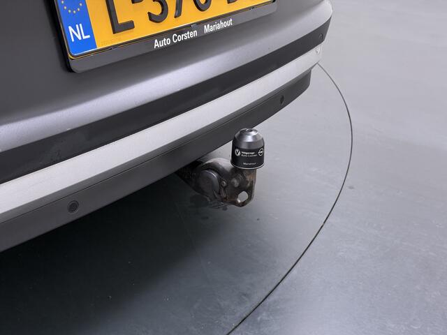 Volkswagen ID.4 204pk 1st 77kWh Trekhaak Leer/Alcantara Adap.Cruise Camera Warmtepomp Apple Carplay Android Navi Ecc Pdc-a+v Lmv 20" Stoelverwarming Led Bordherkenning Voor-Klimatisering Semi-Autopilot Elektrisch-Wegklapbare Trekhaak App-Connect E-sound Front-Assist Or