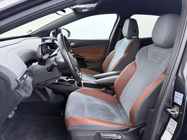 Volkswagen ID.4 204pk 1st 77kWh Trekhaak Leer/Alcantara Adap.Cruise Camera Warmtepomp Apple Carplay Android Navi Ecc Pdc-a+v Lmv 20" Stoelverwarming Led Bordherkenning Voor-Klimatisering Semi-Autopilot Elektrisch-Wegklapbare Trekhaak App-Connect E-sound Front-Assist Or