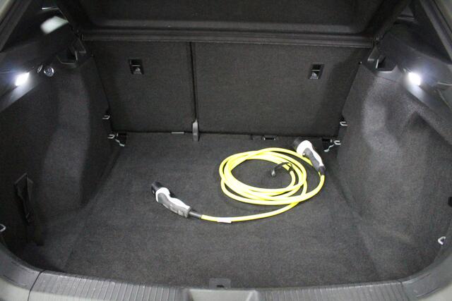 Volkswagen ID.4 Pro 77 kWh Navigatie | Warmtepomp | Stoelverwarming | Stuurverwarming | 96% SoH