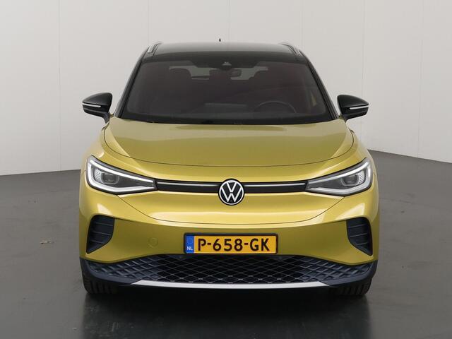 Volkswagen ID.4 Max 77 kWh | SOH 92% | Warmtepomp | IQ LED Matrix | Trekhaak | ErgoActive Stoelen | Stoel/stuurverwarming | Rijassistent-Systeem | Panoramadak | Navigatie Discover Pro | Adaptieve Cruise Control | Camera | HUD |