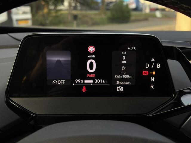 Volkswagen ID.4 Max 77 kWh | Warmtepomp | Panorama | IQ-Light | 360 Camera |