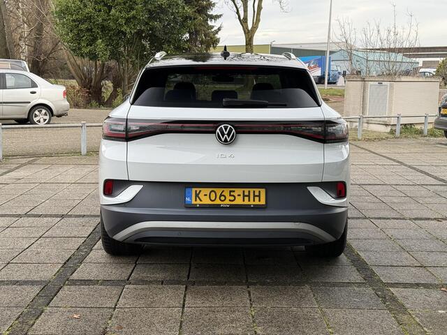 Volkswagen ID.4 First 77 kWh | Trekhaak | Warmtepomp | Camera | Navi |