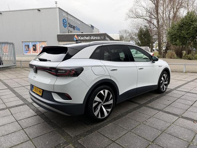 Volkswagen ID.4 First 77 kWh | Trekhaak | Warmtepomp | Camera | Navi |