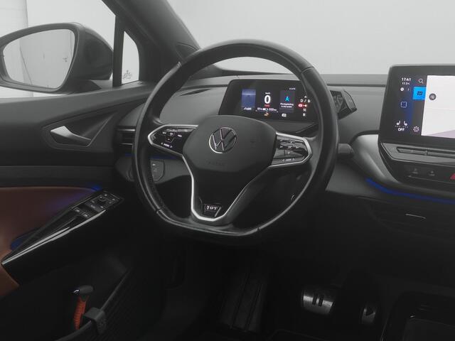 Volkswagen ID.4 First 77 kWh | CAMERA | ADAPTIVE | STOEL- EN STUURVERW. | TREKHAAK
