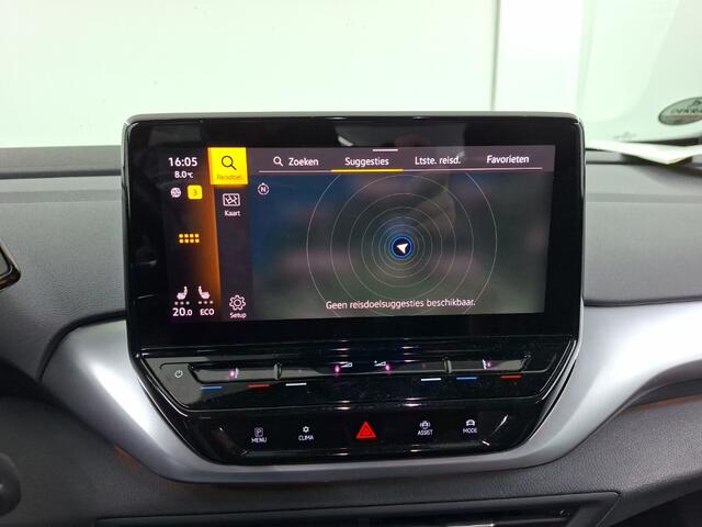 Volkswagen ID.4 First 77 kWh | Stoelverwarming | Stuurverwarming | Trekhaak | Adaptive Cruise Control | Navigatie | Apple Carplay | Keyless | Camera | Parkersensoren |