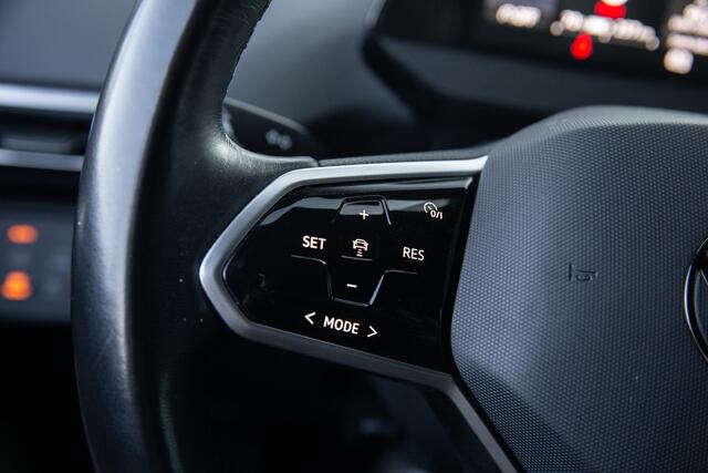 Volkswagen ID.4 First 77 kWh , Adap. cruise, Stoel/stuurverwarming, Carplay,