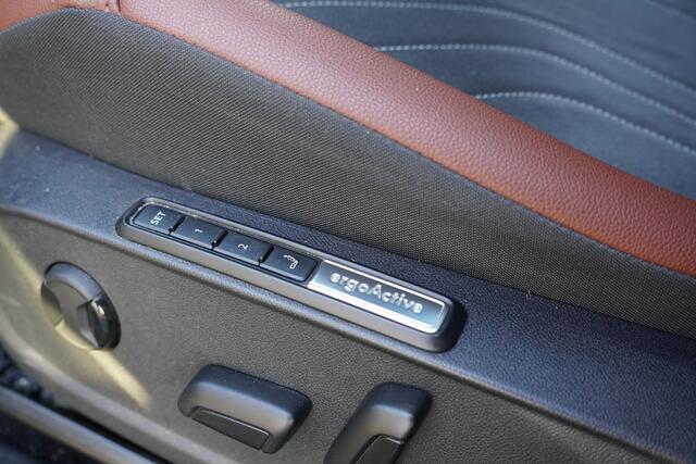 Volkswagen ID.4 Pro 77 kWh / 93,3 % SOH / BTW / Panoramadak / Elektrische + Massage stoel /