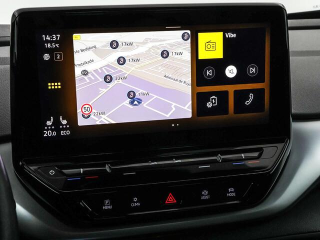 Volkswagen ID.4 Pro 77 kWh 204pk · Camera · Inklap. Trekhaak · Keyless · Stuur- & Stoelverwarming · Sfeerverlichting · Apple/Android Car Play ·