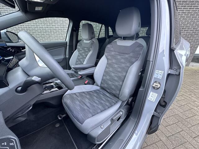 Volkswagen ID.4 Pro 77 kWh | Camera | Warmtepomp | Wegzwenkbare trekhaak | Stoelverwarming