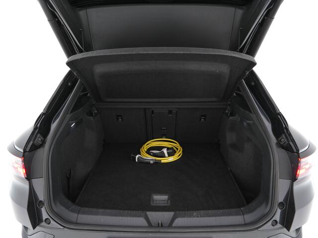 Volkswagen ID.4 First Max 77 kWh [ 3-Fase ] {SOH-81%} (INCL.BTW) Aut. *PANO | HEAD-UP | LEATHER-FABRIC | FULL-LED | MEMORY-PACK | TOP-VIEW | BLIND-SPOT | HEATED-SPORTSEATS | DIGI-COCKPIT | DAB+ | 19''ALU*