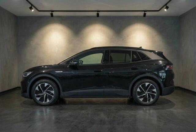 Volkswagen ID.4 Pro Performance 204PK | Leer/Alcantara | Winterpakket | Trekhaak