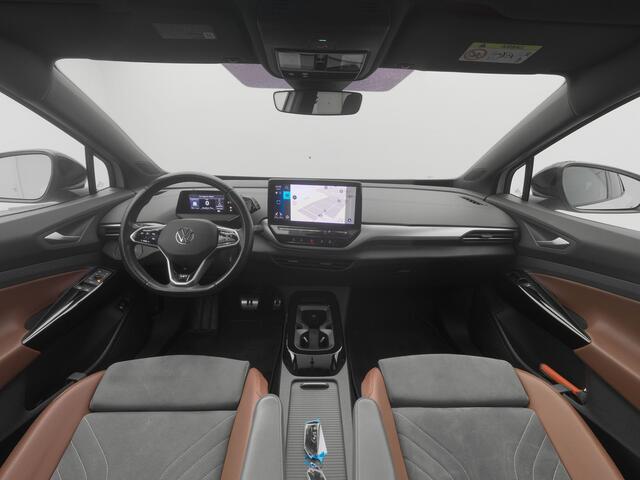 Volkswagen ID.4 First Max 77 kWh | PANO | 360° | ADAPTIVE | HUD | STOEL- EN STUURVERW.