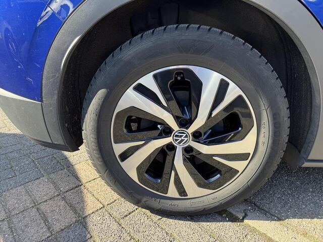 Volkswagen ID.4 City 52 kWh WARMTEPOMP| TREKHAAK | STOELVERWARMING + STUURVERWARMING|VOORRUIT VERWARMING| APPLE CARPLAY/ ANDROID AUTO| ADAPTIVE CRUISE CONTROL| RIJKLAARPRIJS. INCL 12 MND BOVAG GARANTIE