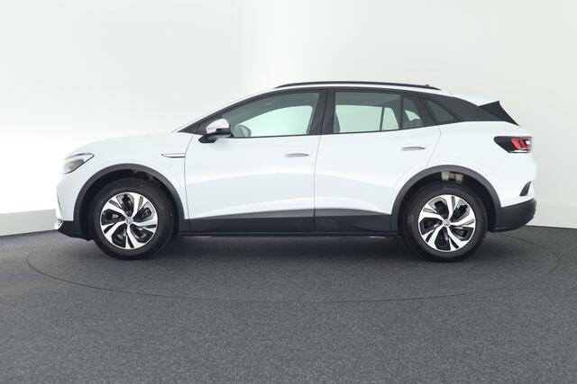 Volkswagen ID.4 Pure 52 kWh SOH 92% Trekhaak Navigatie Parkeersensoren Adaptive Cruise Apple CarPlay/Android Auto