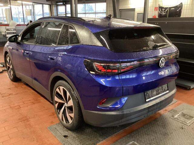 Volkswagen ID.4 Pro 77 kWh 204 PK Pro Performance Warmtepomp Trekhaak 20 Inch Matrix Led Koplamp Navigatie ACC Verwarmd Stuurwiel