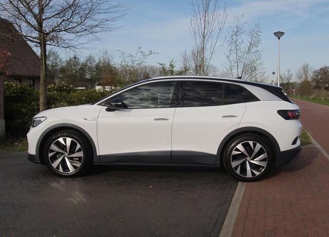 Volkswagen ID.4 Life 77 kWh | Camera | Trekhaak | Sfeerverlichting | Apple Carplay | Cruise Control |