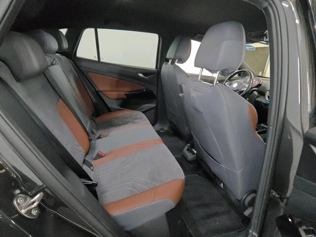 Volkswagen ID.4 Business 77 kWh | Achteruitrijcamera | Warmtepomp | Adap Cr