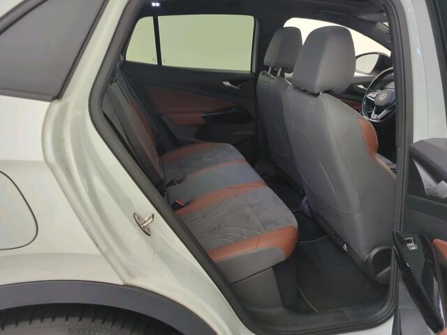 Volkswagen ID.4 Max 77 kWh | Trekhaak | Warmtepomp | Panoramadak